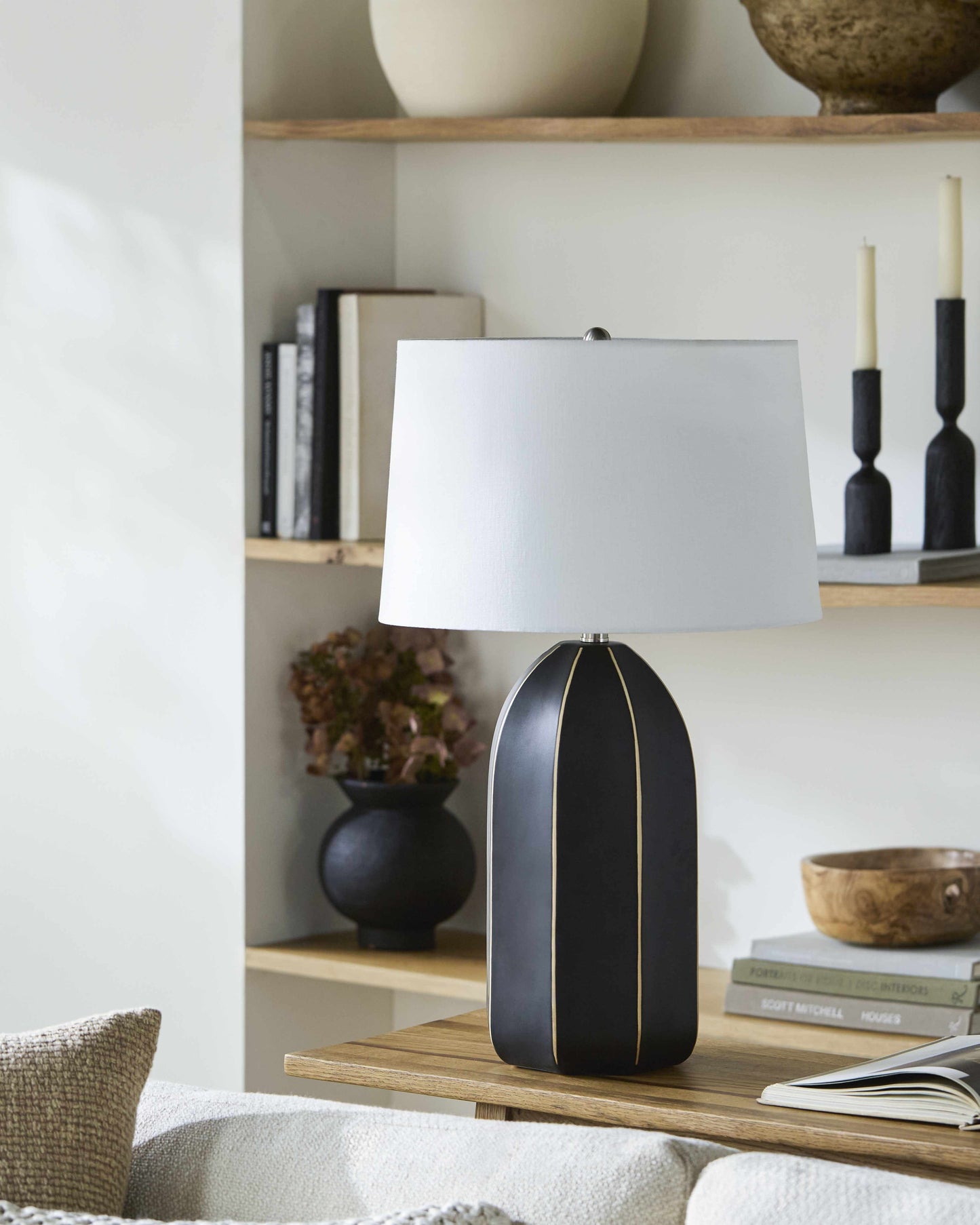 Scisciano Table Lamp